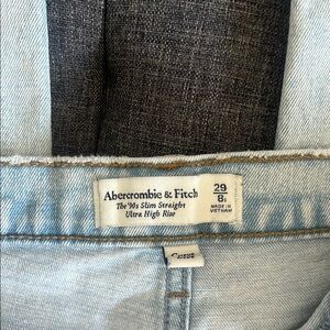 Abercrombie & Fitch Light Wash Denim
